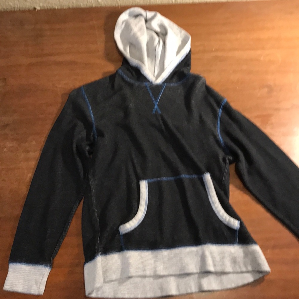 Black light weight sweatshirt